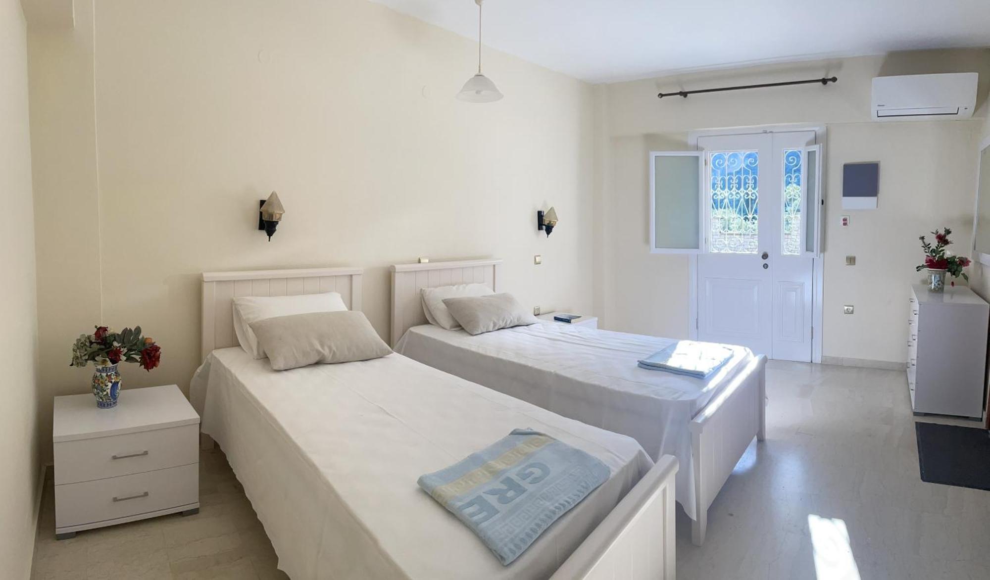 Elia Apartment Doukades Bagian luar foto